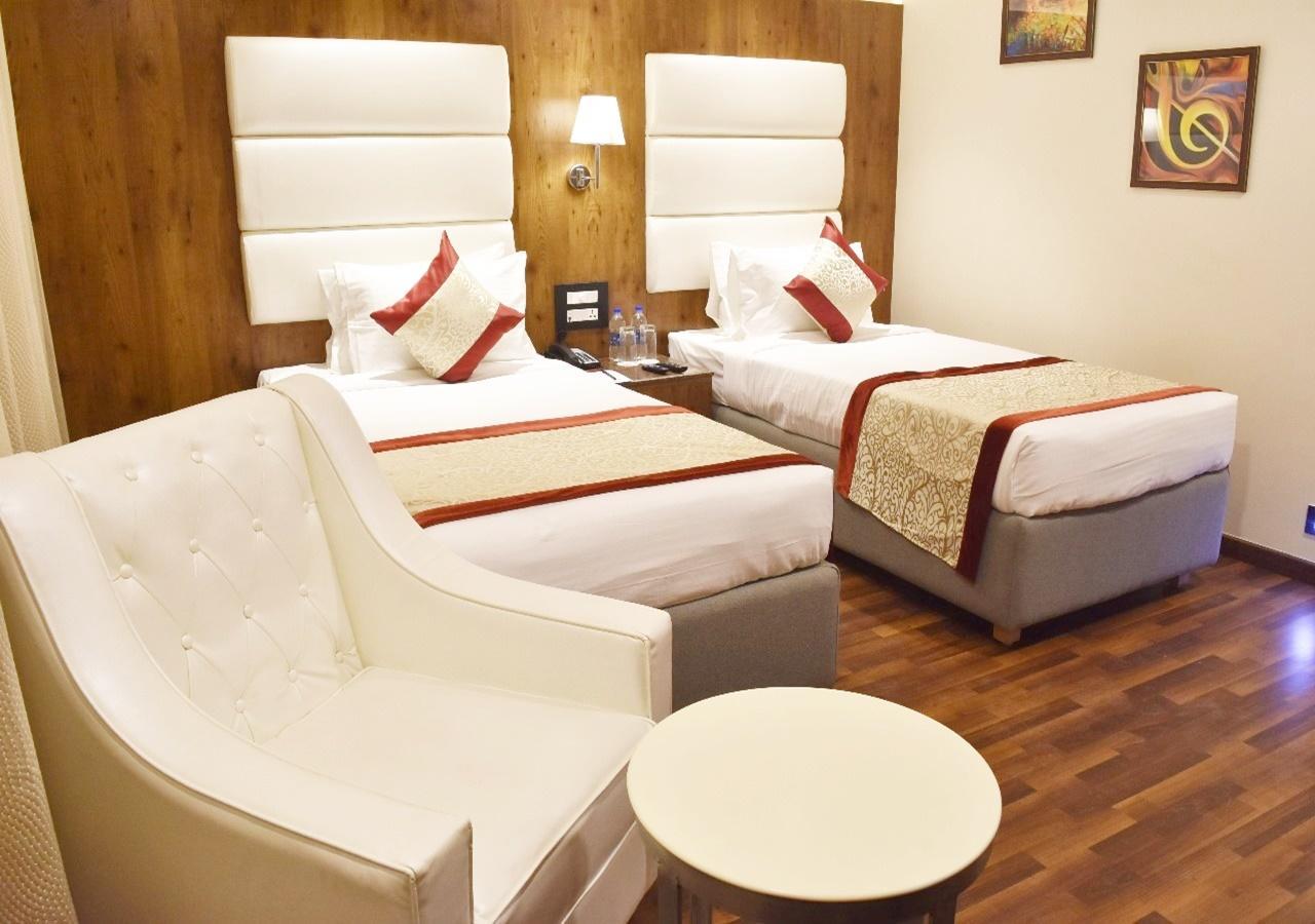 Ss Lumina Hotel 벵갈루루 외부 사진