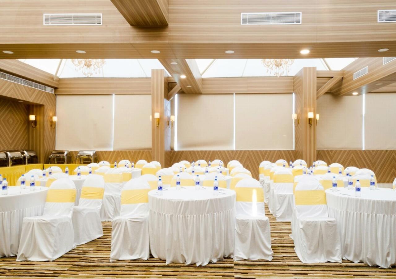 Ss Lumina Hotel 벵갈루루 외부 사진