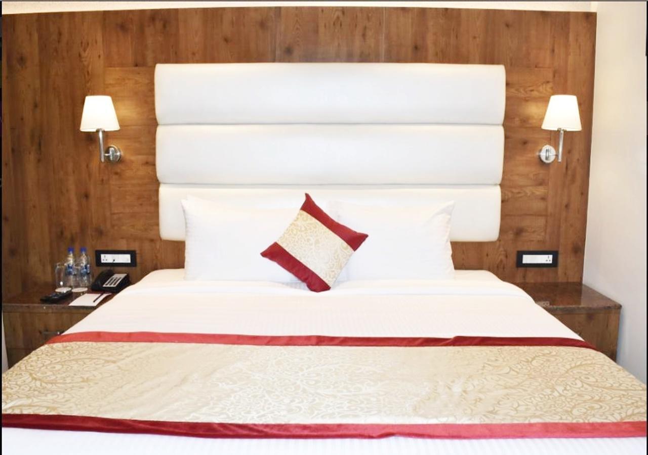 Ss Lumina Hotel 벵갈루루 외부 사진